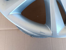 Laden Sie das Bild in den Galerie-Viewer, 1x Alufelge 17 Zoll 7.0" 5x114.3 49ET 40300030R Renault Megane Rim Wheel FEL2727952464sh