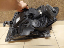Laden Sie das Bild in den Galerie-Viewer, Frontscheinwerfer VW Crafter 7C1941036C LED Rechts Scheinwerfer Headlight SCH3805420887cb