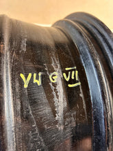 Load image into Gallery viewer, 1x Alufelge 16 Zoll 6.5" 5x112 46ET Glanz Schwarz 5G0601025EA VW I Rim Wheel FEL7335130821az