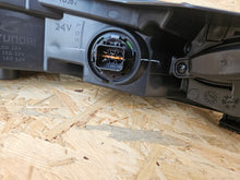 Load image into Gallery viewer, Frontscheinwerfer Hyundai Bayon 92207Q0500 LED Vorderseite Headlight SCH3543091739bv