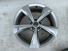 Load image into Gallery viewer, 1x Alufelge 19 Zoll 7.0&quot; 5x112 34ET Glanz Silber 80A601025 Audi Q5 Rim Wheel