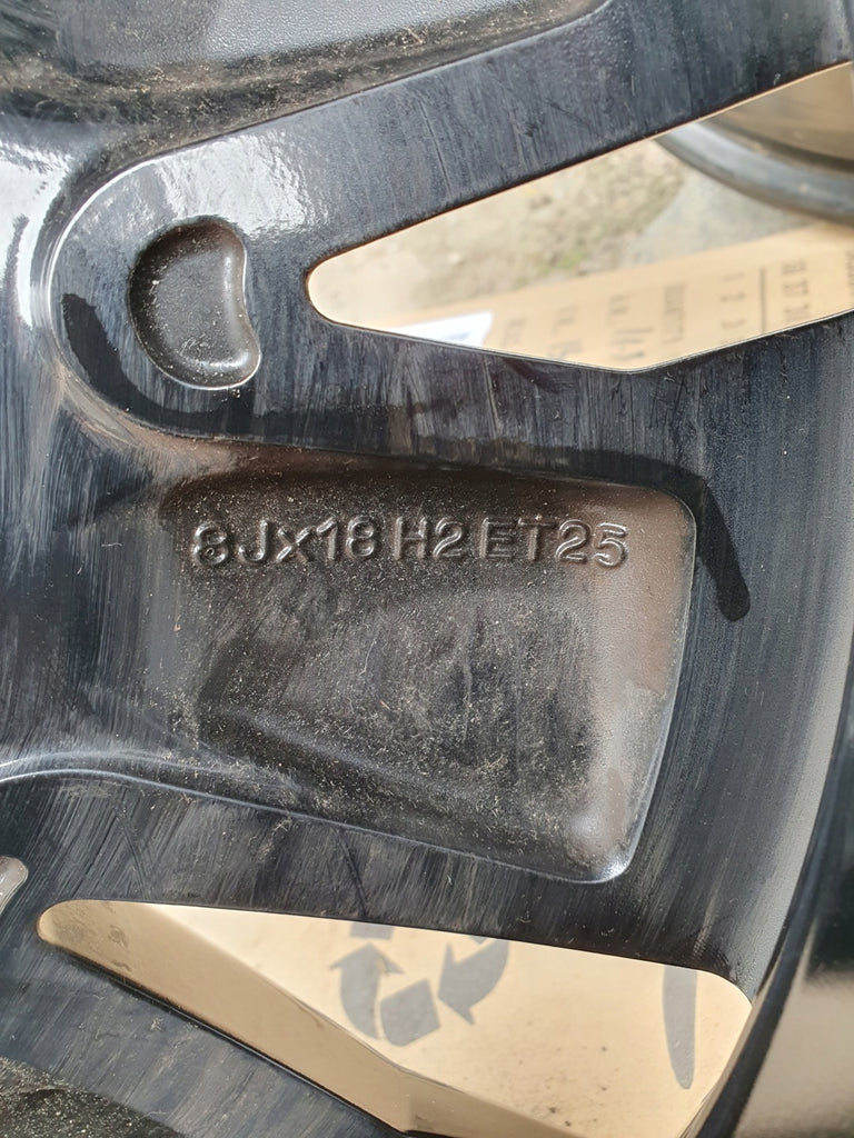 4x Alufelge 18 Zoll 8.0" 5x112 25ET Glanz Schwarz 760601025 Audi Q7 Touareg FEL8331508306oa