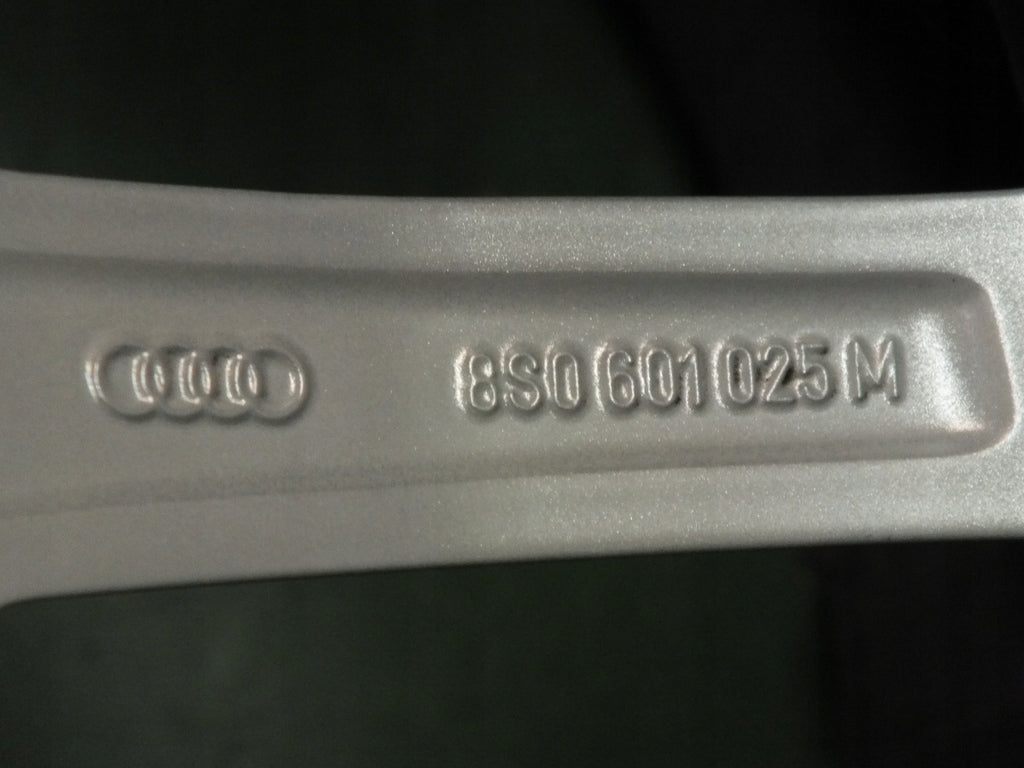 1x Alufelge 18 Zoll 8.5" 5x112 50ET Glanz Silber 8S0601025M Audi Rim Wheel FEL7945477987ga
