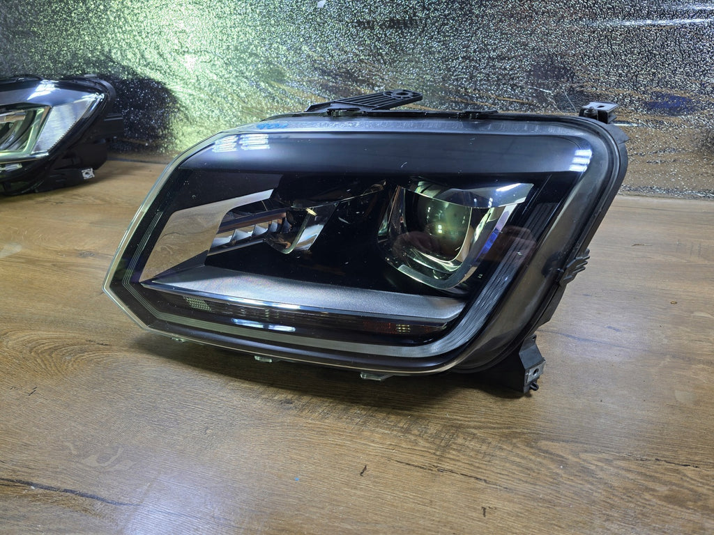 Frontscheinwerfer VW Amarok 2H3941031 Links Scheinwerfer Headlight SCH8823801137al
