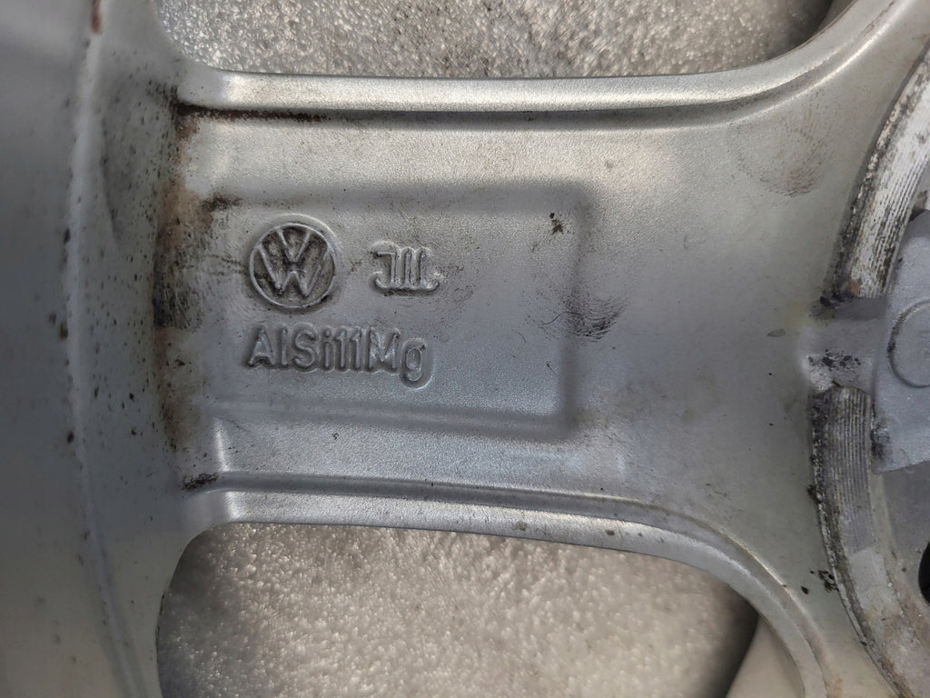 1x Alufelge 15 Zoll 6.5" 5x112 50ET Glanz Silber 5K0071495 VW Golf V Plus FEL3406411183ae