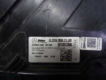 Laden Sie das Bild in den Galerie-Viewer, Frontscheinwerfer Mercedes-Benz Sprinter A9109067100 LED Links Headlight SCH1506219714mn