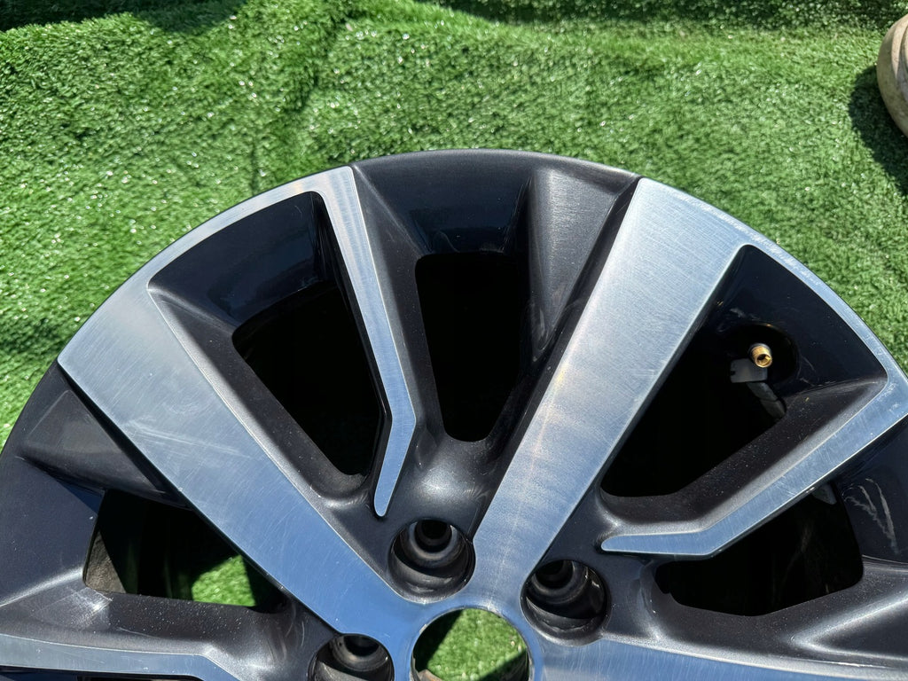 1x Alufelge 17 Zoll 7.0" 5x114.3 46ET 9806454377 Toyota Proace Verso Rim Wheel