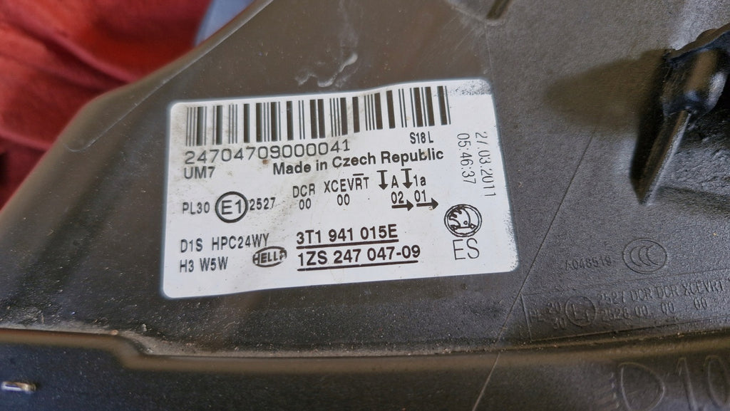 Frontscheinwerfer Skoda Superb II 3T1941015E Xenon Links Scheinwerfer Headlight