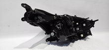 Load image into Gallery viewer, Frontscheinwerfer Toyota Yaris Links Scheinwerfer Headlight