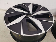 Load image into Gallery viewer, 1x Alufelge 20 Zoll 9.0" 5x112 42ET 11A071490A VW Rim Wheel FEL8713657360vp
