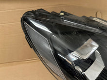 Laden Sie das Bild in den Galerie-Viewer, Frontscheinwerfer Ford Kuga III L90187839 Rechts Scheinwerfer Headlight SCH9599130016bl