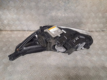 Laden Sie das Bild in den Galerie-Viewer, Frontscheinwerfer Ford Focus F1EB-13D154-AC Xenon Rechts Scheinwerfer Headlight SCH8979135216rb