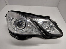 Load image into Gallery viewer, Frontscheinwerfer Mercedes-Benz W212 A2128202059 Xenon Rechts Headlight SCH2095415043tc