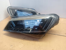 Laden Sie das Bild in den Galerie-Viewer, Frontscheinwerfer Skoda Superb III 3V1941015A 3V1941016A Rechts oder Links
