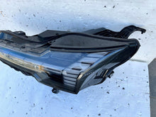 Laden Sie das Bild in den Galerie-Viewer, Frontscheinwerfer Volvo 80000401 Links Scheinwerfer Headlight SCH7074630375bh