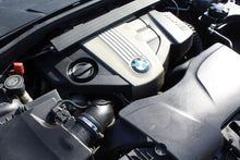 Laden Sie das Bild in den Galerie-Viewer, Motor BMW E88 E82 E87 N47D20B 2.0 204PS 150kW Diesel Engine Unkomplett MOT9156583899wl