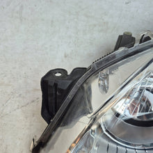 Laden Sie das Bild in den Galerie-Viewer, Frontscheinwerfer Opel Astra H 1EG270370-41 Ein Stück (Rechts oder Links) SCH2846441623ws