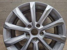Laden Sie das Bild in den Galerie-Viewer, 1x Alufelge 17 Zoll 5x112 3G0601025C VW Passat B8 Rim Wheel FEL9999708761ns