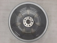 Load image into Gallery viewer, 1x Alufelge 16 Zoll 7.5&quot; 5x112 45ET Glanz Silber 4F0601025 Audi A6 C6 Rim Wheel