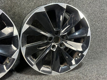 Load image into Gallery viewer, 1x Alufelge 19 Zoll 8.0" 5x112 44ET Glanz Schwarz 3V0601025S Skoda Superb Iii FEL3802588754xi