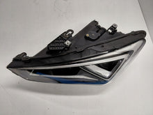 Laden Sie das Bild in den Galerie-Viewer, Frontscheinwerfer Seat Leon 5FB941035B Links Scheinwerfer Headlight SCH1981283384yz