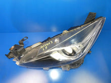 Laden Sie das Bild in den Galerie-Viewer, Frontscheinwerfer Mazda 3 MIJ17326 Xenon Links Scheinwerfer Headlight