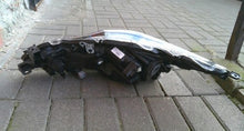 Laden Sie das Bild in den Galerie-Viewer, Frontscheinwerfer Toyota Corolla 19346F 81110-02T31 Rechts Headlight SCH1745064919dl