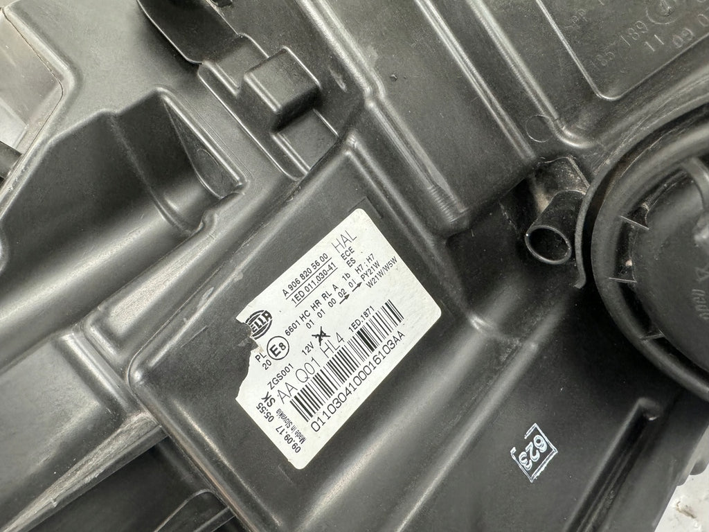 Frontscheinwerfer Mercedes-Benz Sprinter A9068205600 Links Headlight SCH3397175179qa