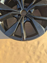 Laden Sie das Bild in den Galerie-Viewer, 1x Alufelge 18 Zoll 7.0" 5x100 39ET Glanz Schwarz 2G7601025G VW I Rim Wheel FEL6134762353tv