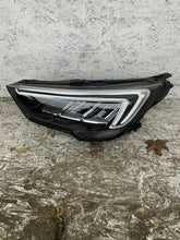 Load image into Gallery viewer, Frontscheinwerfer Opel Crossland X 39153431 462161423 LED Links Headlight