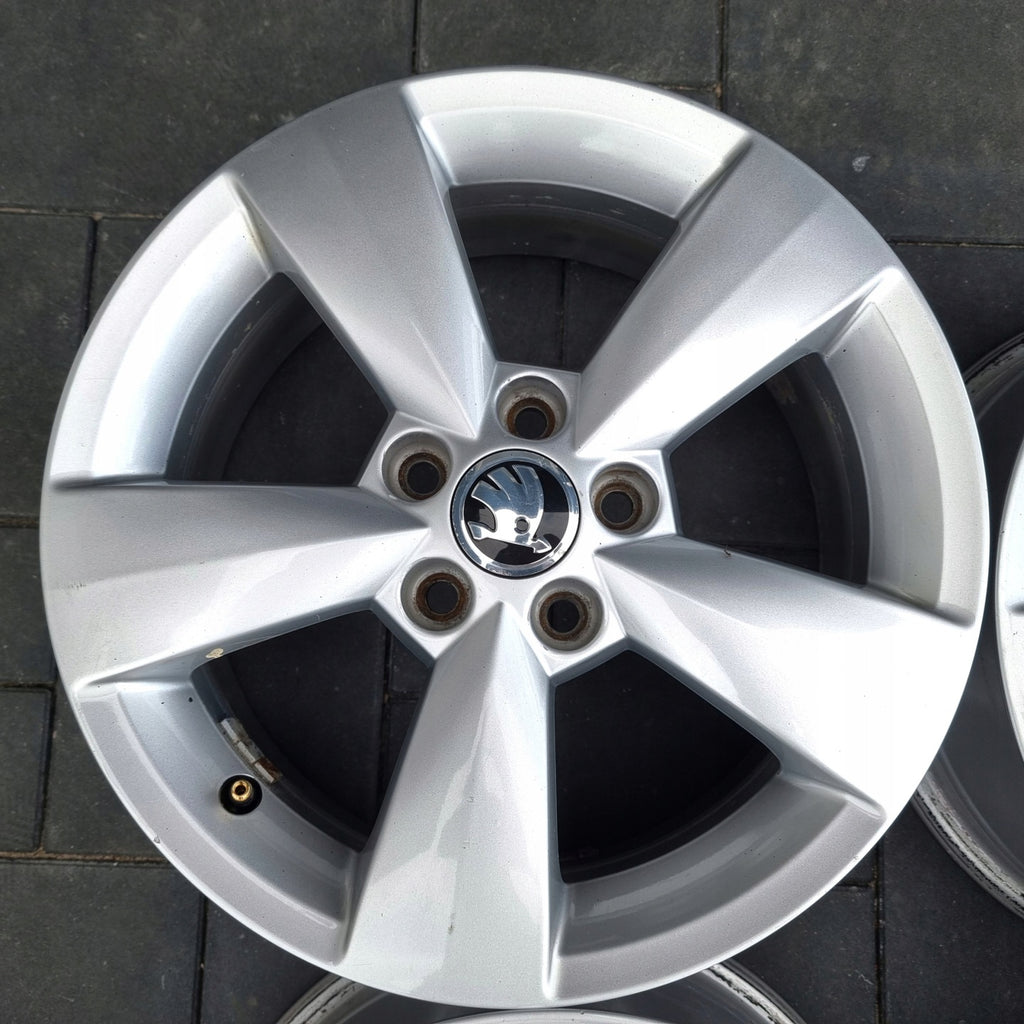 4x Alufelge 15 Zoll 6.0" 5x100 37ET Glanz Silber 5JA601025 Skoda Fabia Iii FEL6067175356cj
