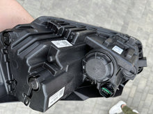 Laden Sie das Bild in den Galerie-Viewer, Frontscheinwerfer Kia Ceed 92102J7500 Rechts Scheinwerfer Headlight