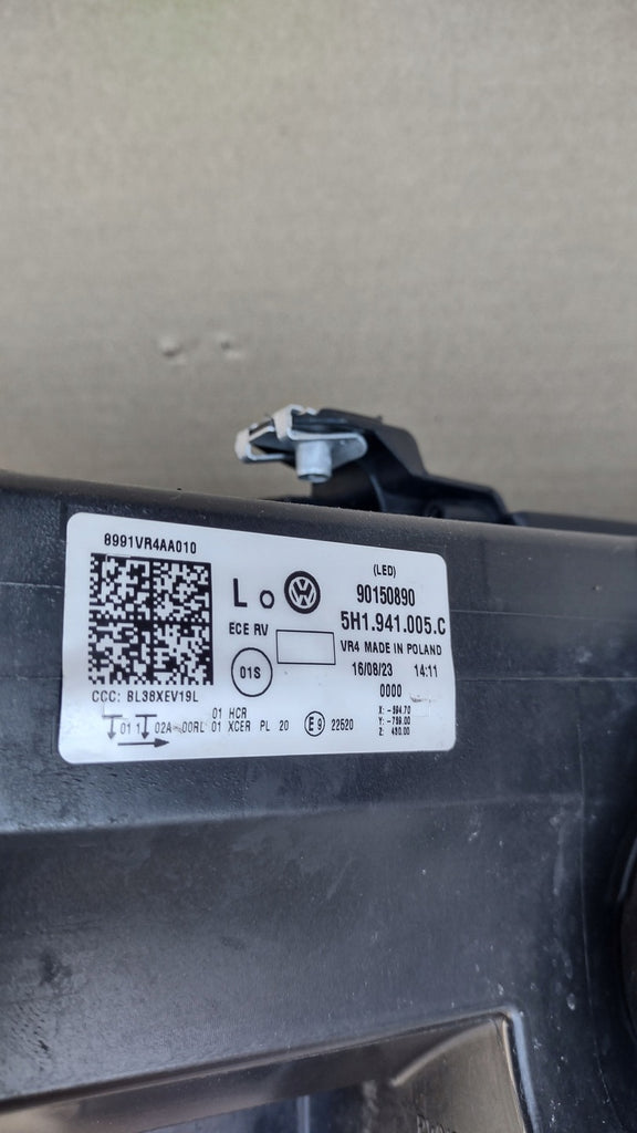 Frontscheinwerfer VW Golf VIII 5H1941005 LED Links Scheinwerfer Headlight SCH2080552406ul