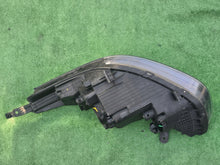 Load image into Gallery viewer, Frontscheinwerfer Hyundai I20 92102-4P500 Rechts Scheinwerfer Headlight