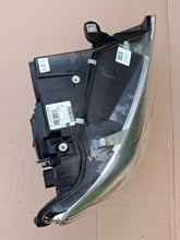 Laden Sie das Bild in den Galerie-Viewer, Frontscheinwerfer BMW F26 X3 F25 7400018 740017 Ein Stück (Rechts oder Links) SCH2461964844tv