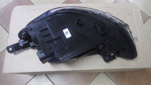 Load image into Gallery viewer, Frontscheinwerfer Hyundai I10 III 92102-K7000 Rechts Scheinwerfer Headlight