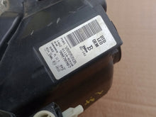 Laden Sie das Bild in den Galerie-Viewer, Frontscheinwerfer Toyota Auris 81110-02K60 Rechts Scheinwerfer Headlight