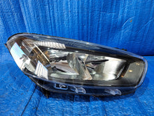 Laden Sie das Bild in den Galerie-Viewer, Frontscheinwerfer Ford Courier JT76-13W029-CD Rechts Scheinwerfer Headlight SCH6936573950kj