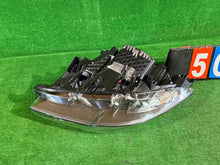 Laden Sie das Bild in den Galerie-Viewer, Frontscheinwerfer BMW 5 F11 F10 734391210 Rechts Scheinwerfer Headlight SCH8197802936ai
