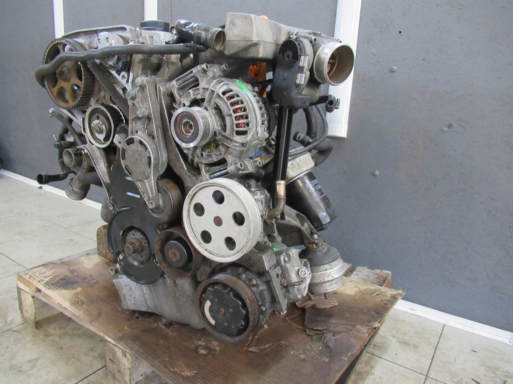 Motor VW 163 KMA4B7 163PS 170TKm Benzin Engine Komplett