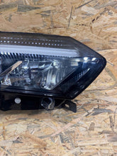 Laden Sie das Bild in den Galerie-Viewer, Frontscheinwerfer Dacia Sandero III Logan 260102152R Rechts Headlight SCH5074920698xy