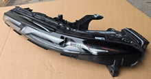 Load image into Gallery viewer, Frontscheinwerfer BMW X7 G07 9880593 FALSE Scheinwerfer Headlight SCH5122596158lo
