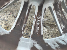 Load image into Gallery viewer, 1x Alufelge 16 Zoll 7.0&quot; 5x112 43ET A2044017102 Mercedes-Benz W204 Rim Wheel