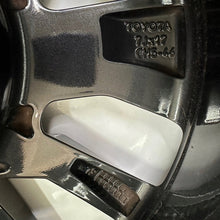 Load image into Gallery viewer, 1x Alufelge 17 Zoll 7.0" 5x108 46ET Glanz Graphit 9810098577 Mg Rim Wheel FEL7408110625me