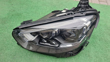 Laden Sie das Bild in den Galerie-Viewer, Frontscheinwerfer Mercedes-Benz W213 A2139060110 Full LED Links Headlight SCH9859837612ic