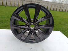 Load image into Gallery viewer, 1x Alufelge 12 Zoll 5JA601025 Skoda Fabia Iii Rim Wheel FEL1402223073fw