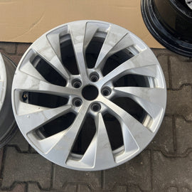 1x Alufelge 18 Zoll 8.0