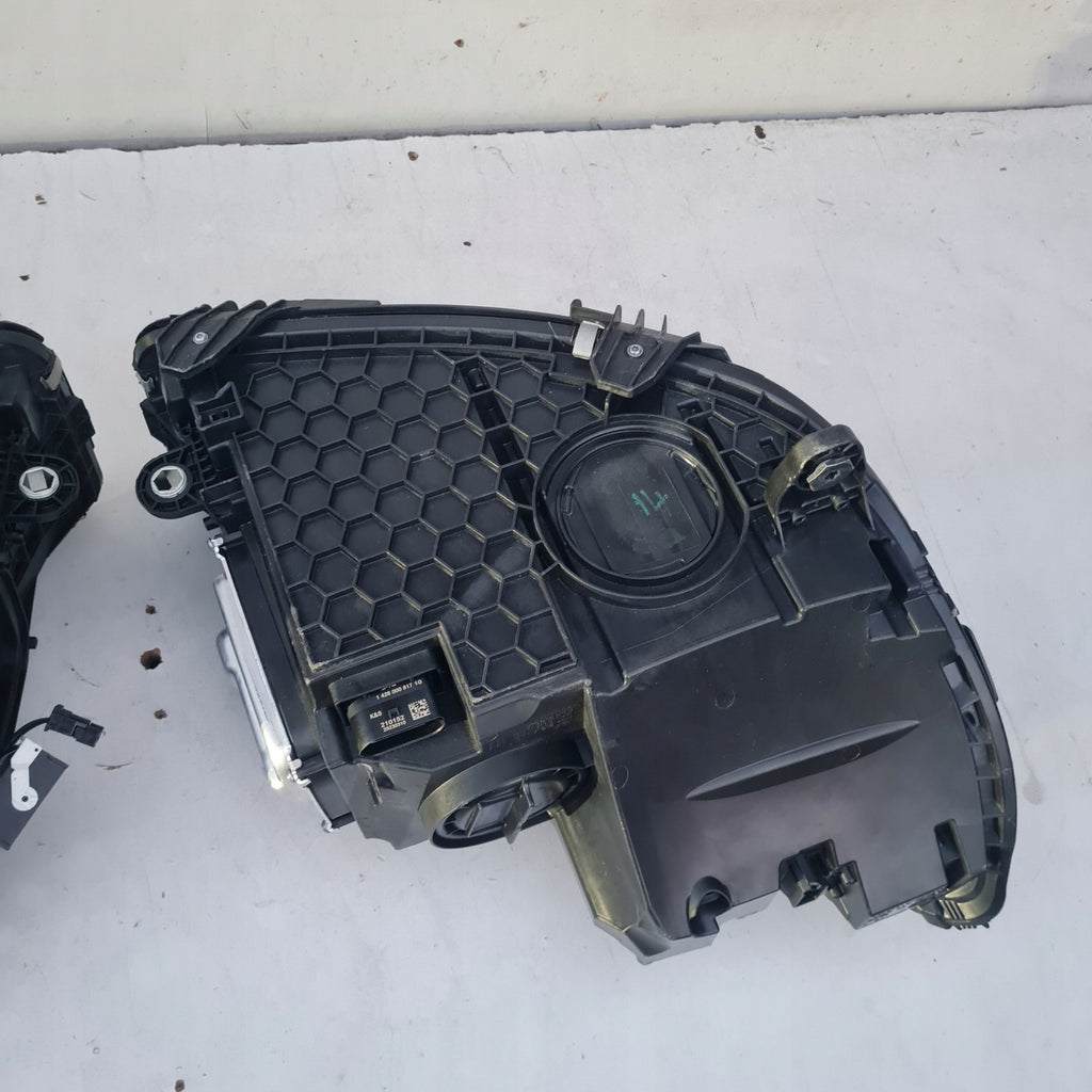 Frontscheinwerfer Mercedes-Benz W206 A2069066204 A2069068104 Rechts oder Links SCH9691464769kg