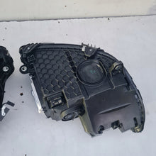 Load image into Gallery viewer, Frontscheinwerfer BMW G14 F91 G15 F92 W206 8739593 2069066204 Laser Ein Satz SCH4102311970fo