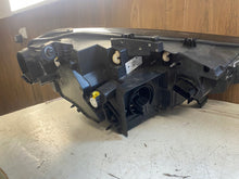 Load image into Gallery viewer, Frontscheinwerfer VW 11B941035G Links Scheinwerfer Headlight SCH8101604945ge